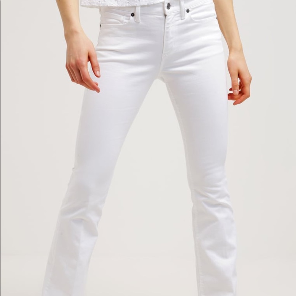 Banana Republic white denim jeans size 12